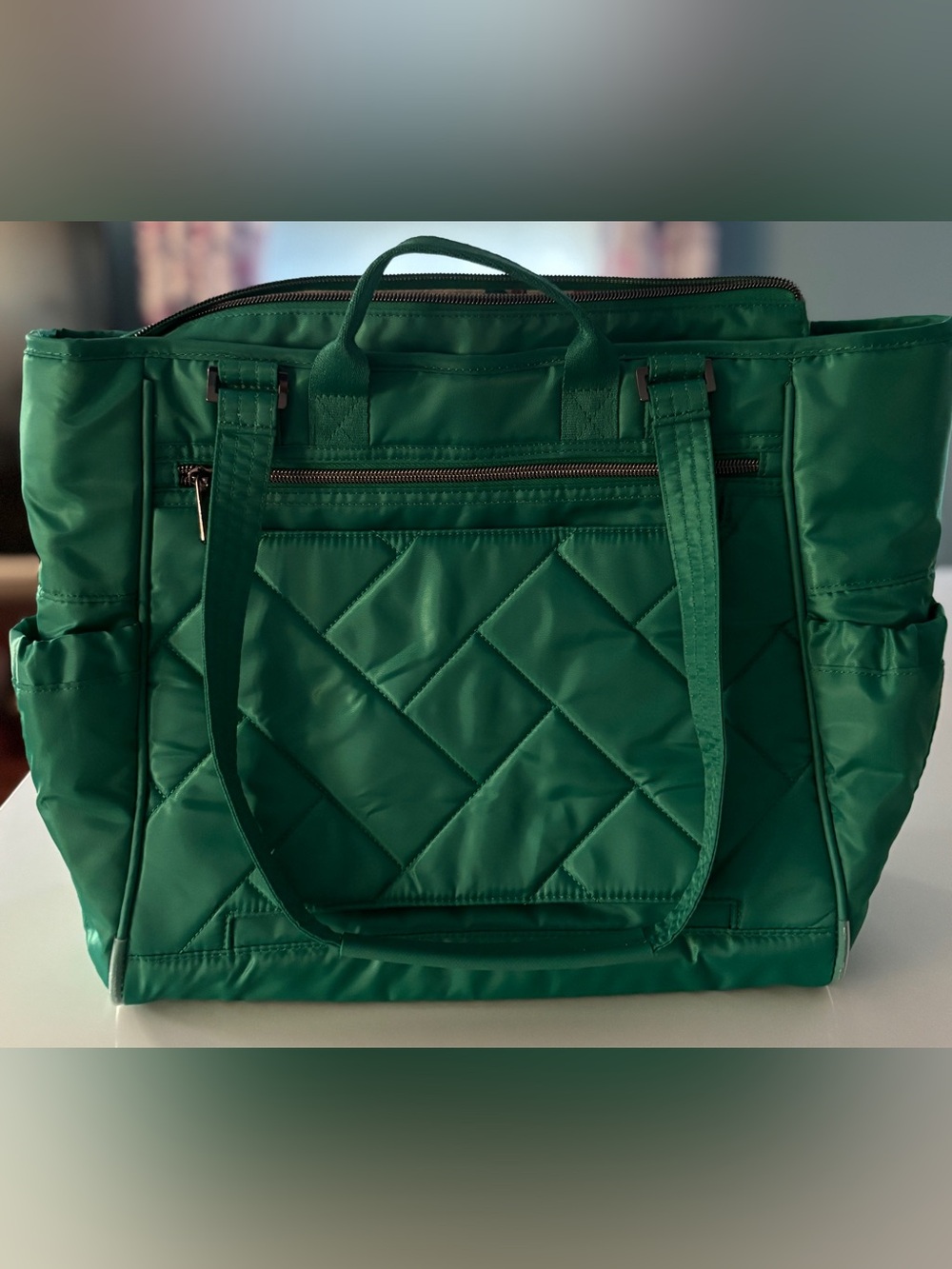 Lug Cabby SE Kelly Green NWT